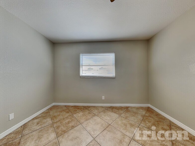 Building Photo - 507 Edmonton Ct