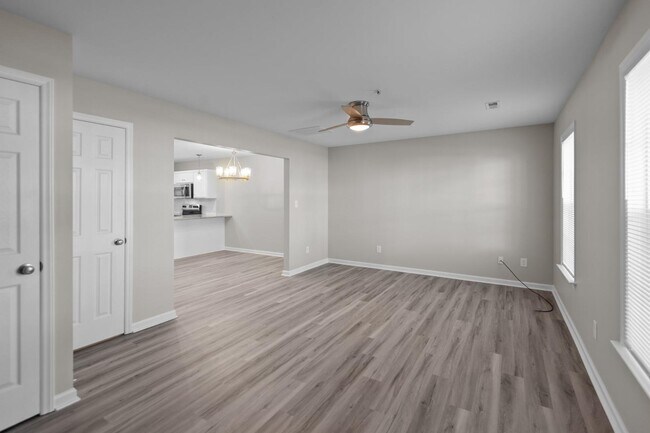 Building Photo - 1240 Cross Creek Cir