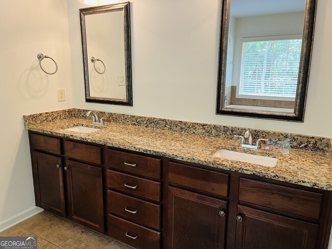 Building Photo - 369 Cliffhaven Cir