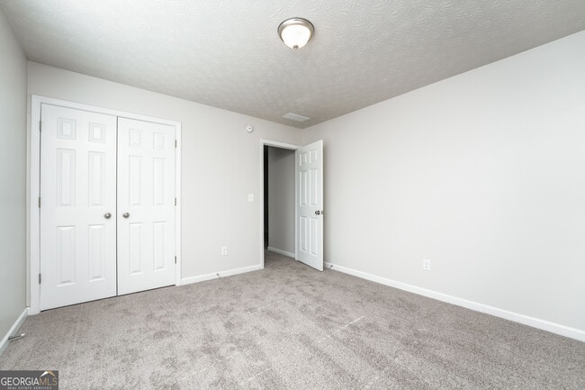 Building Photo - 4547 Carriage Park Dr