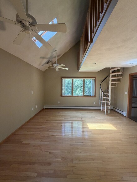 Building Photo - 116 Grover Rd