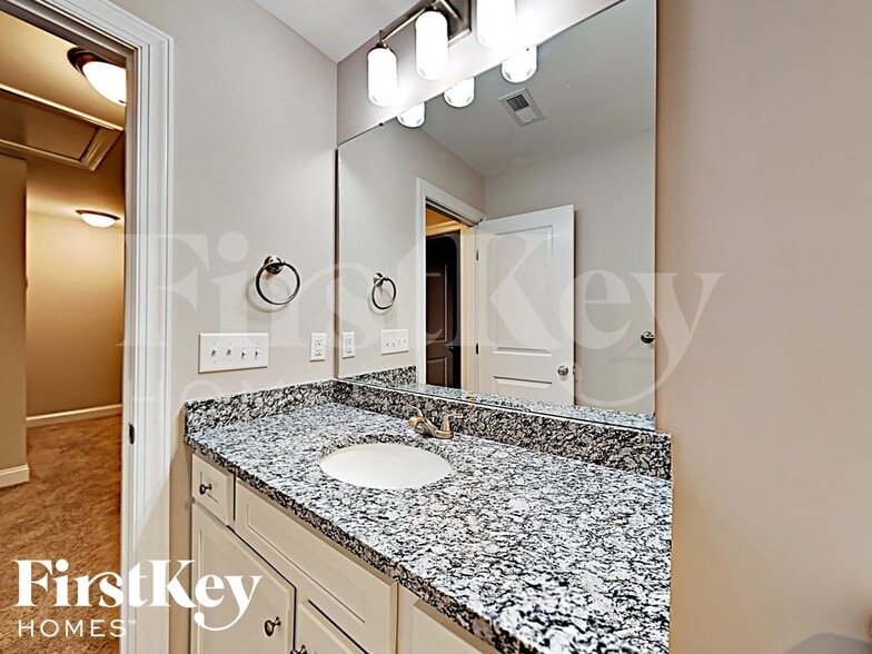 Building Photo - 5771 Sumter Ave