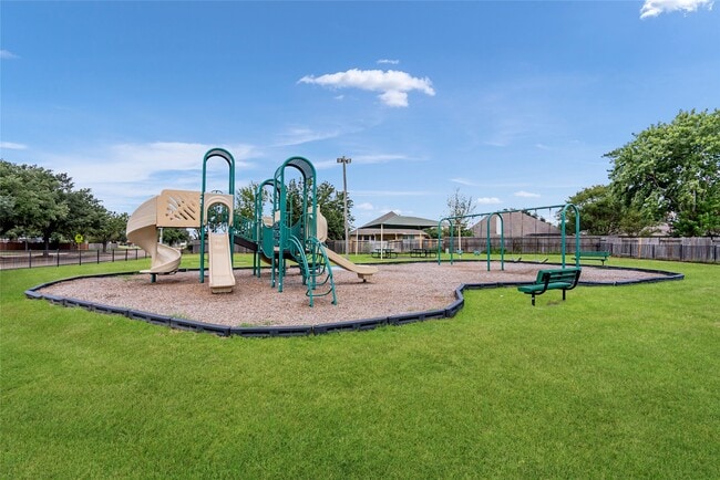 Building Photo - 2527 Silver Trumpet Dr