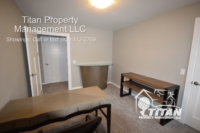 Building Photo - 729 N Waldoch Dr