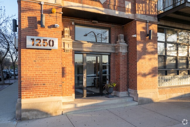 Entrance - Vanguard Lofts
