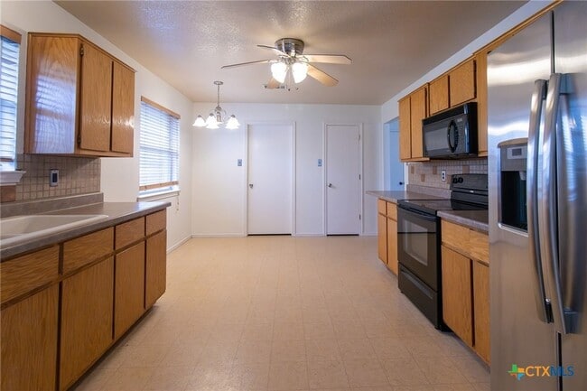 Building Photo - 4507 Aspen Dr