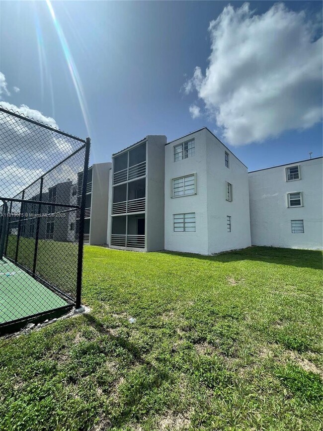 Building Photo - 14195 SW 87th St