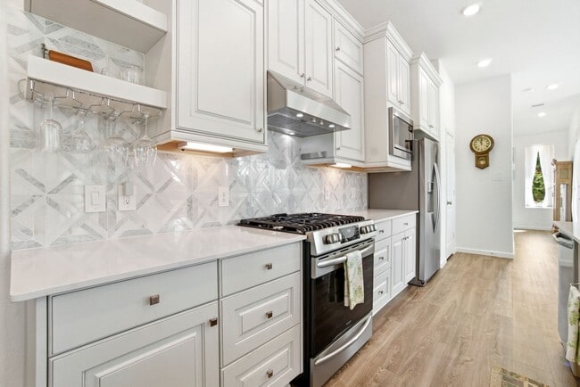 Building Photo - 1409 Northwood Blf Ln