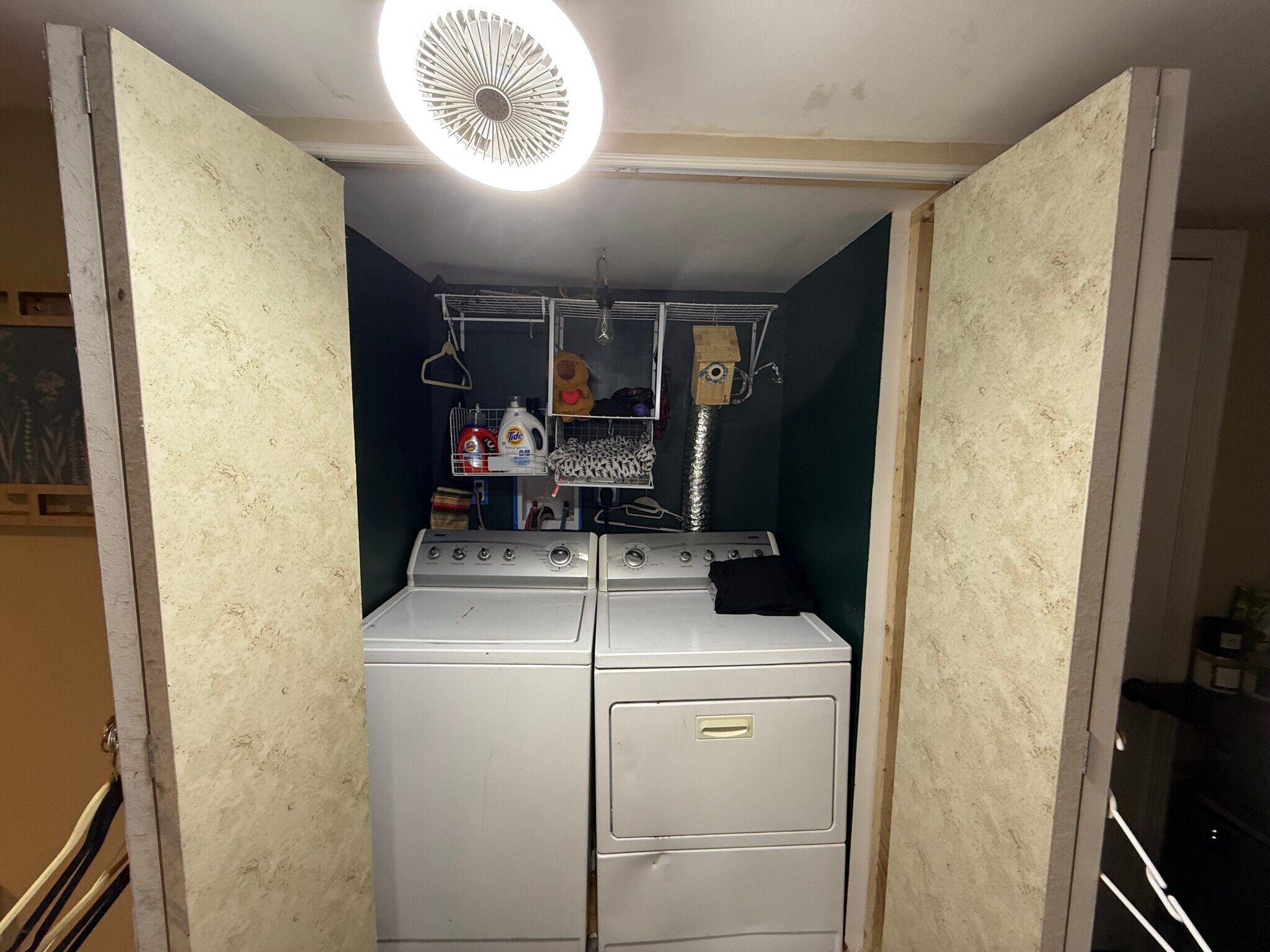 In unit washer and dryer - 3716 Washington Pike