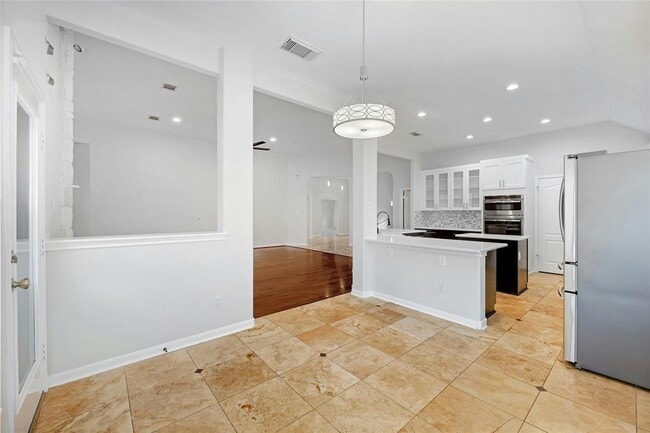 Building Photo - 3806 Azur Ln
