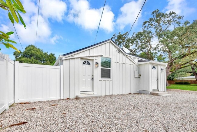 Building Photo - 1508-1527 27th Ave N