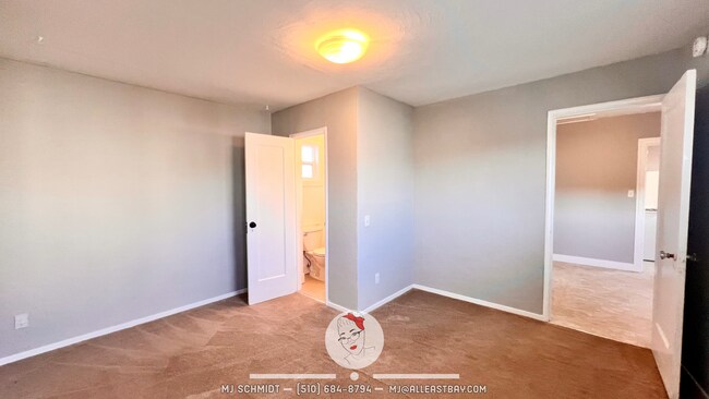 Building Photo - 1527-1529-Elm