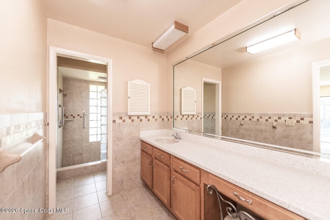 Building Photo - 5855 Whispering Ln