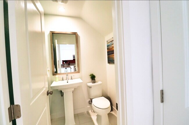 Building Photo - 1110 Makena Way