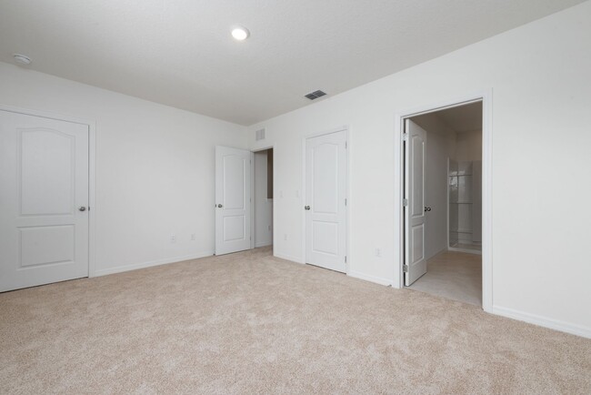 Building Photo - Nice 3/2.5 Townhouse with 1-Car Garage in Atria at Ridgewood Lakes FOR RENT !!!!
