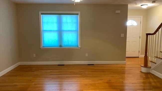 Building Photo - 500 Justin Dr