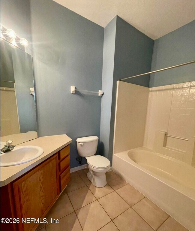 Building Photo - 7990 Baymeadows Rd