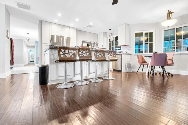 Building Photo - 73853 Playa Vista Dr