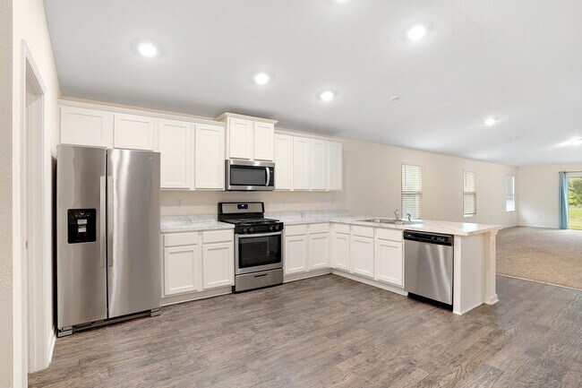 Building Photo - 22 Caminha Rd