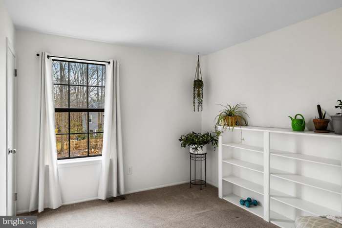 Building Photo - 7 Woodstream Ct