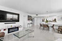 Building Photo - 1625 Kennedy Cswy