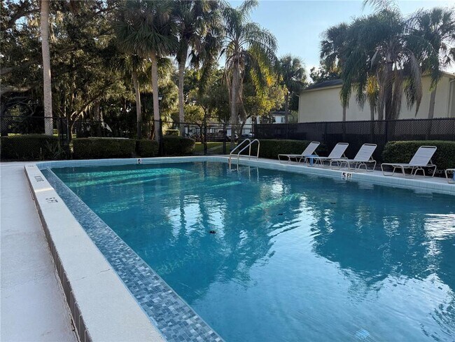 Building Photo - 208 Palmetto Ct