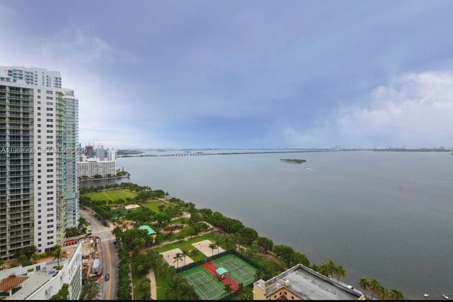 Building Photo - 1717 N Bayshore Dr