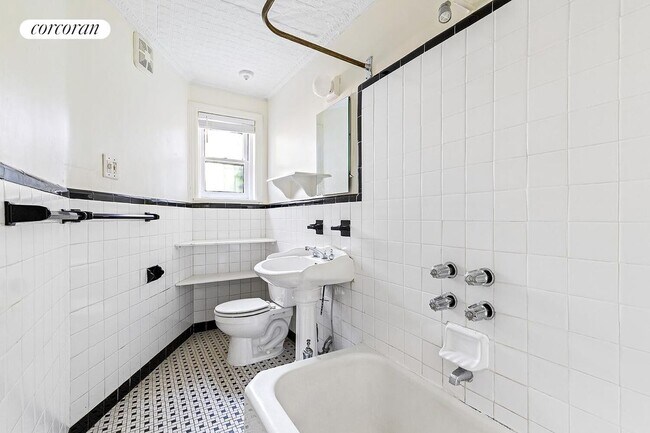 291 Park Pl 291 Park Pl Brooklyn - 291 Park Pl Brooklyn Ny Building Photo 