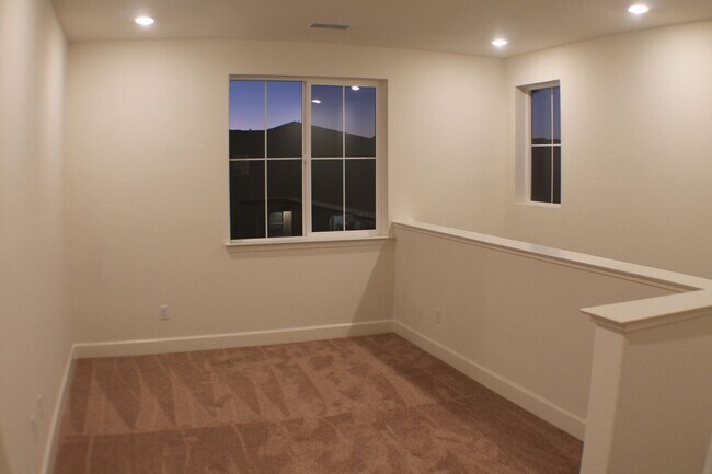 Building Photo - Lennar Home for Rent in Damante Ranch