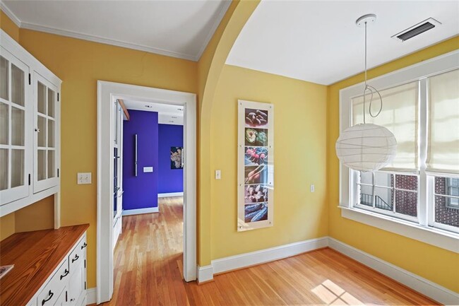 Building Photo - 60 26th St NW
