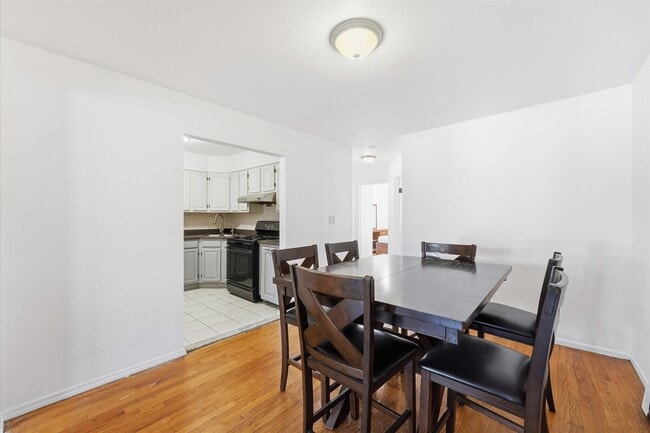 Building Photo - 41 Alan Terrace