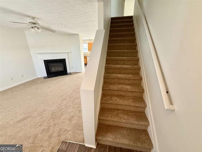 Building Photo - 356 Springbottom Ct SE