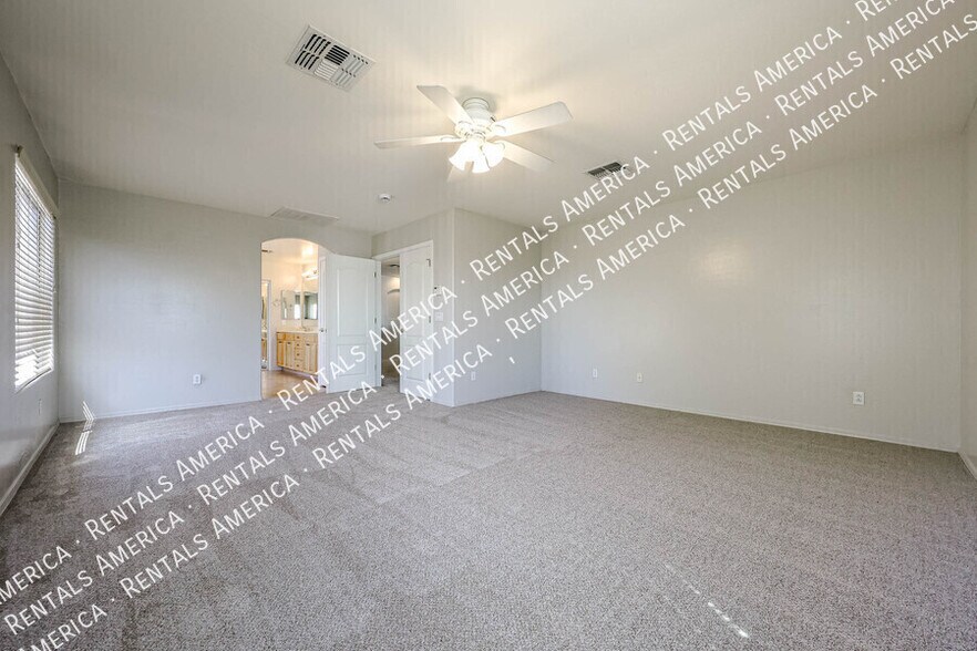 Building Photo - 1155 E Winchester Pl