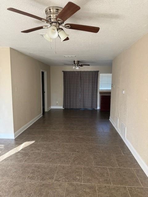 Building Photo - 830 Ross Cir