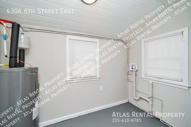 Building Photo - 4304 6th St E