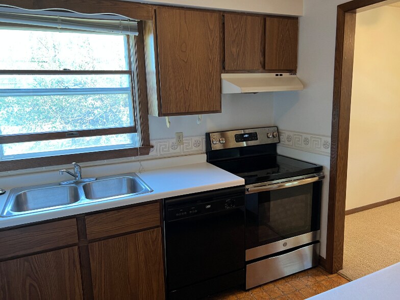 Primary Photo - 1807 36th St NW