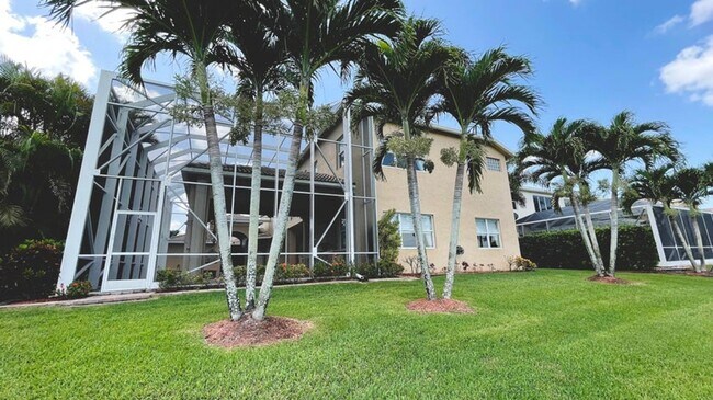 Building Photo - 9843 Vía Amati