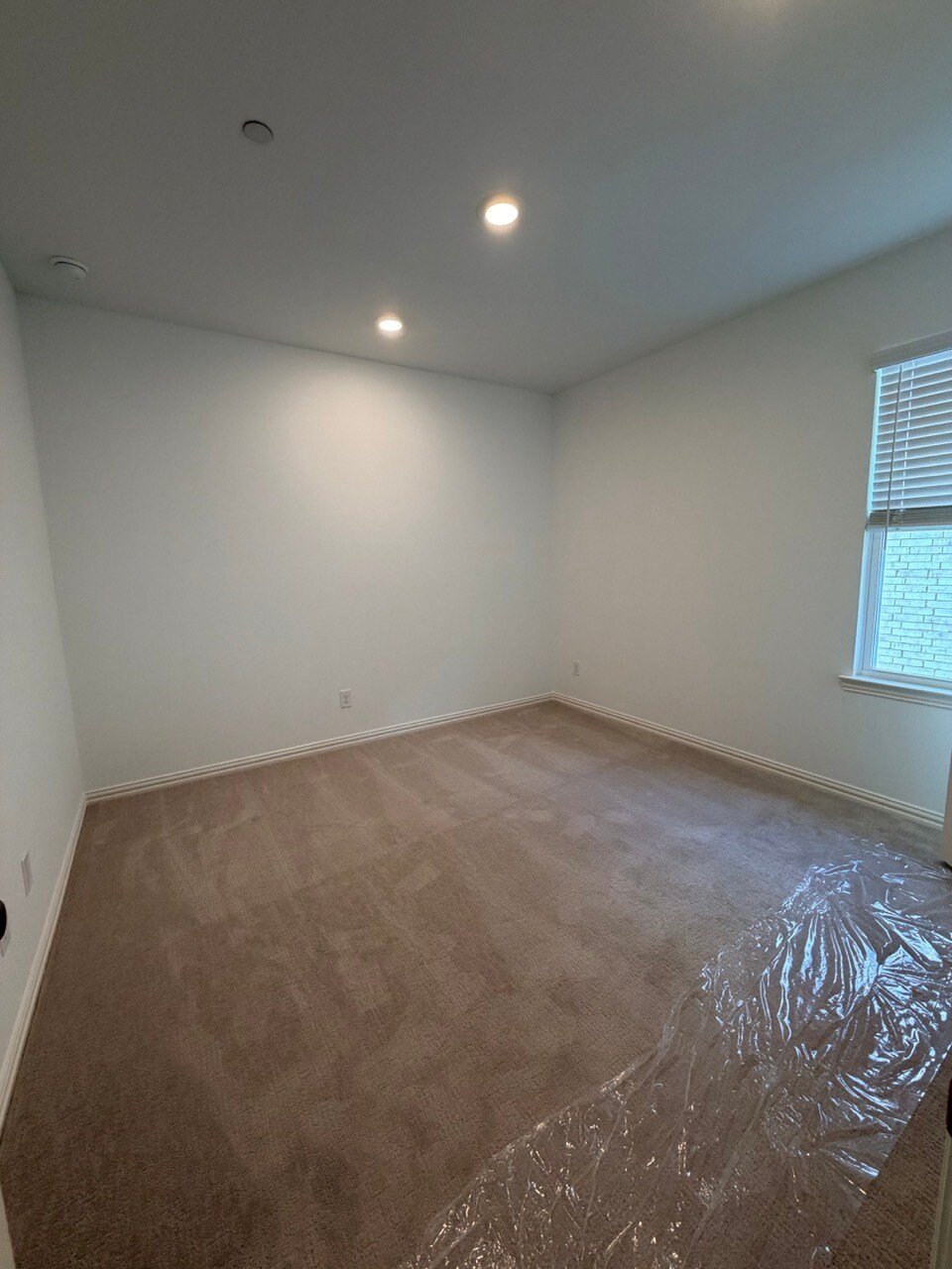 Bedroom 2 - 4729 Spinner St