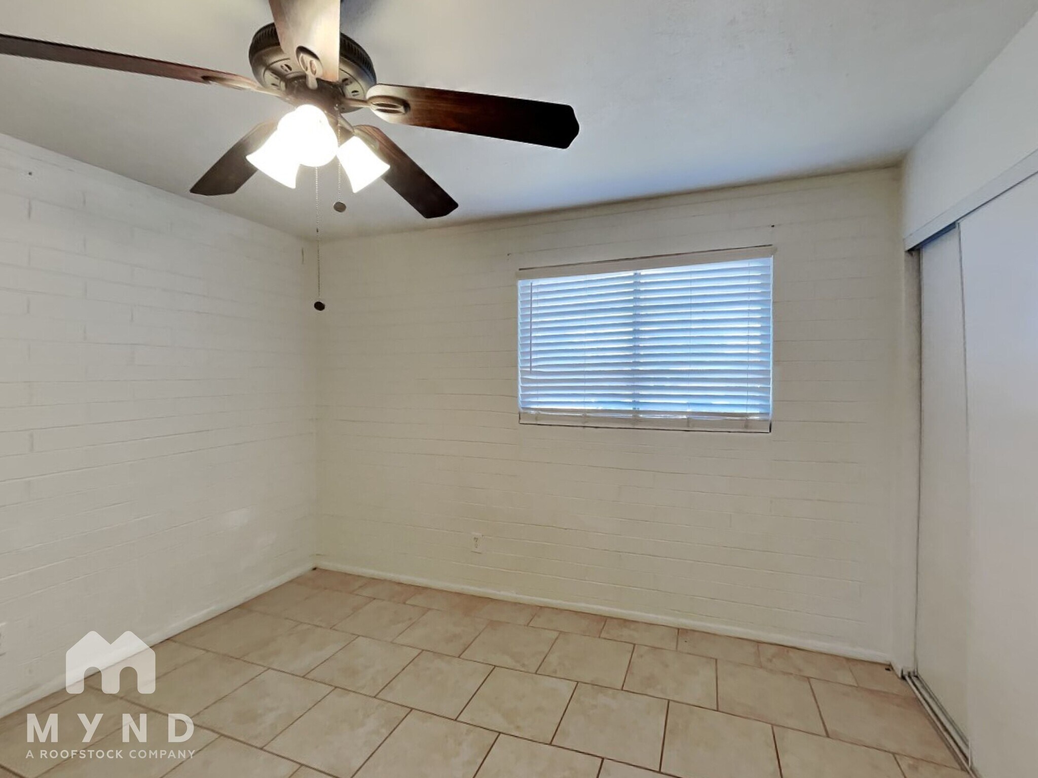 Building Photo - 5619 N 61st Cir