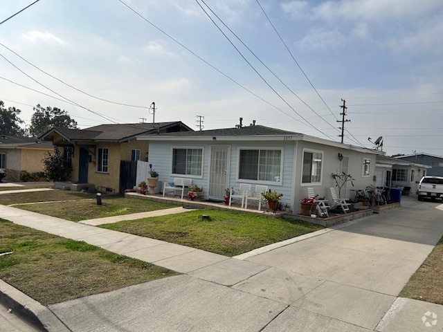 Building Photo - 2257 Gaviota Ave