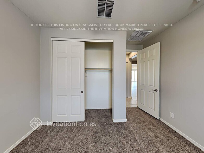 Building Photo - 19017 W Yucatan Dr