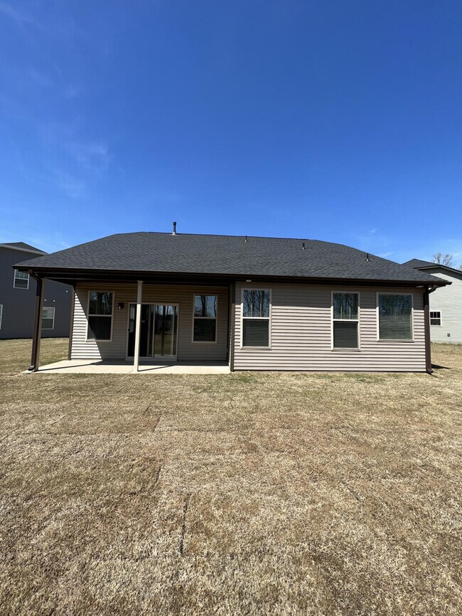 Building Photo - Brand New 3 Bedroom 2 Bath Single Family Home