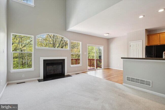 Building Photo - 103 Birchwood Dr
