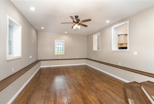 Building Photo - 4 Bedroom home in historic downtown Carlisle, PA!