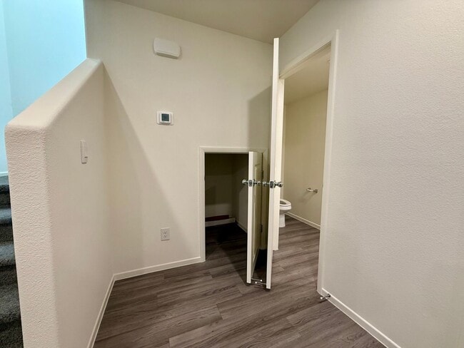 Building Photo - BRAND NEW 3 BED 2.5 BATH 2 CAR GARAGE TOWN...