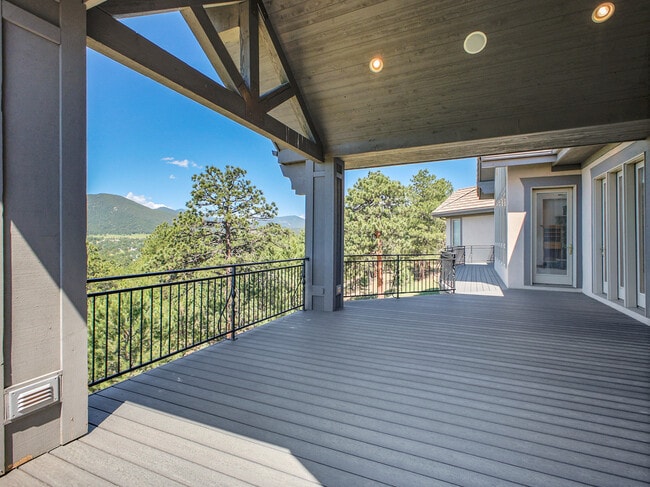 Building Photo - 30296 Snowbird Ln