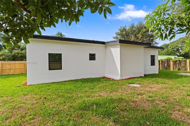 Building Photo - 16145 NW 20th Ave