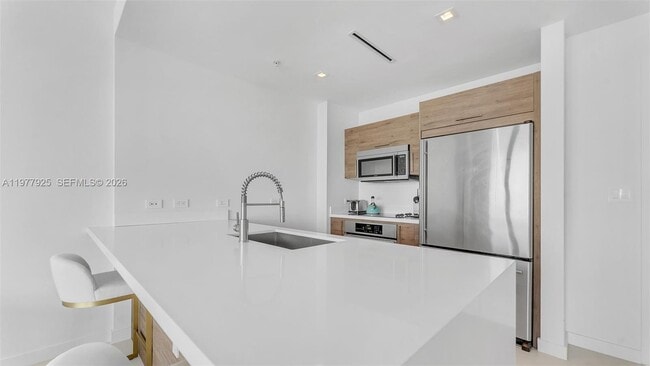 Building Photo - 3301 NE 1st Ave