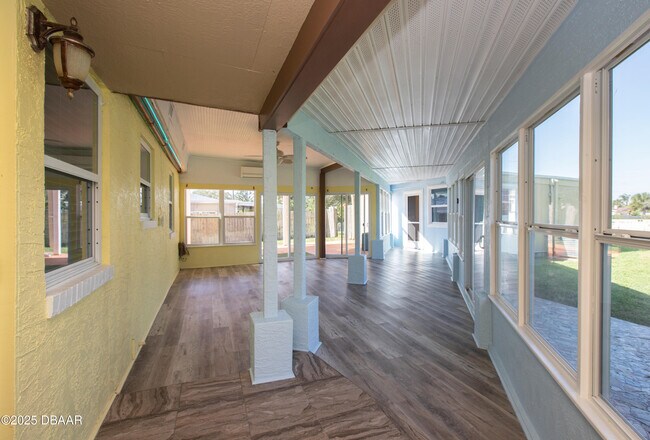 Building Photo - 131 Minerva Rd