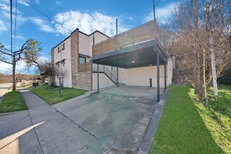 Building Photo - 2303 Park Hill Dr